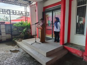 KECAMATAN ANGGANA GELAR APEL PAGI RUTIN DI HALAMAN KANTOR CAMAT ANGGANA