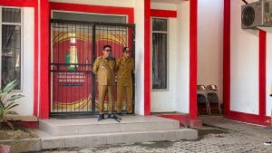 KECAMATAN ANGGANA GELAR APEL PAGI, CAMAT TEKANKAN KEDISIPLIN DAN PENYERAHAN SK PPPK